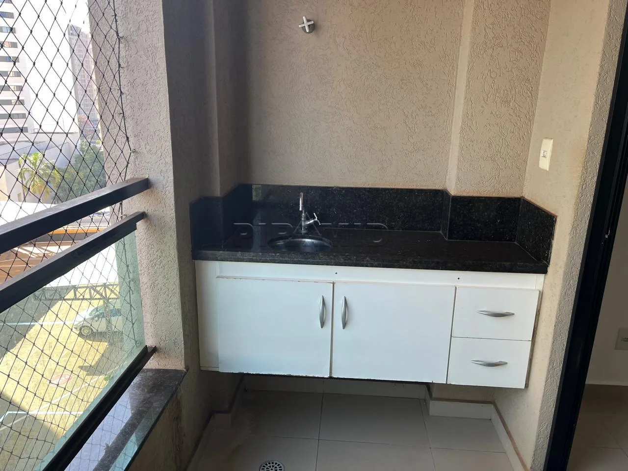 Alugar Apartamento / Padr&atilde;o em Ribeir&atilde;o Preto R$ 1.550,00 - Foto 4