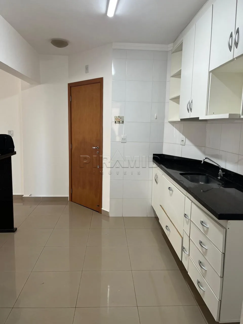 Alugar Apartamento / Padr&atilde;o em Ribeir&atilde;o Preto R$ 1.550,00 - Foto 9