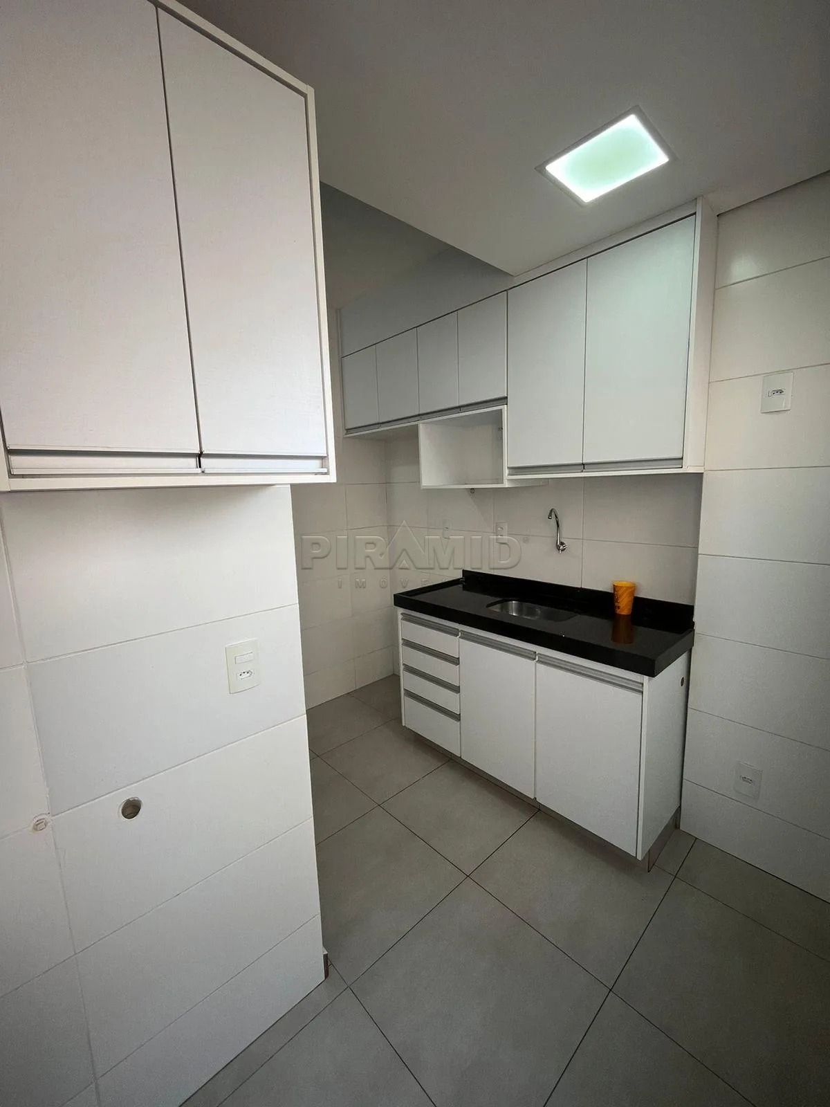 Comprar Apartamento / Padr&atilde;o em Ribeir&atilde;o Preto R$ 289.000,00 - Foto 4