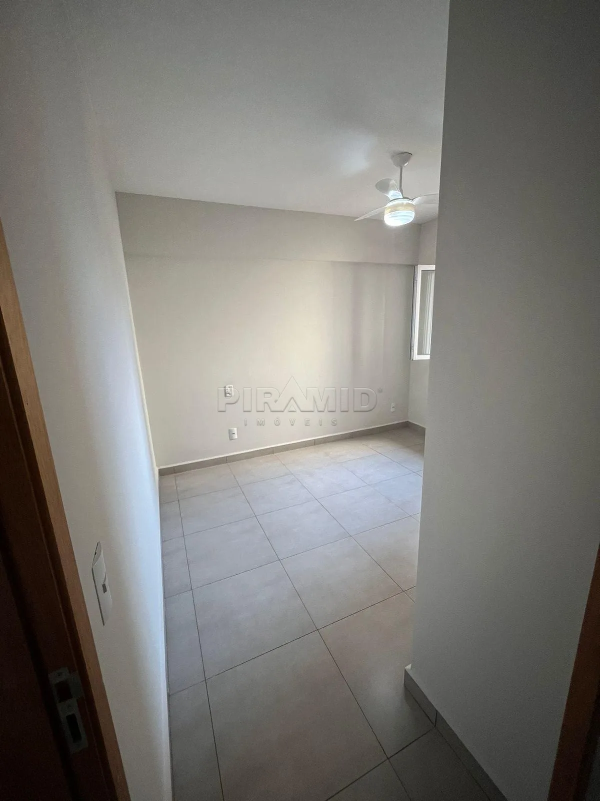 Comprar Apartamento / Padr&atilde;o em Ribeir&atilde;o Preto R$ 289.000,00 - Foto 7