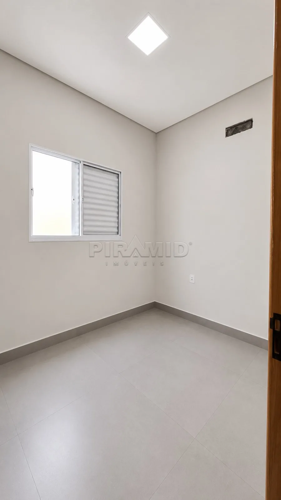 Comprar Casa / Padr&atilde;o em Ribeir&atilde;o Preto R$ 640.000,00 - Foto 6