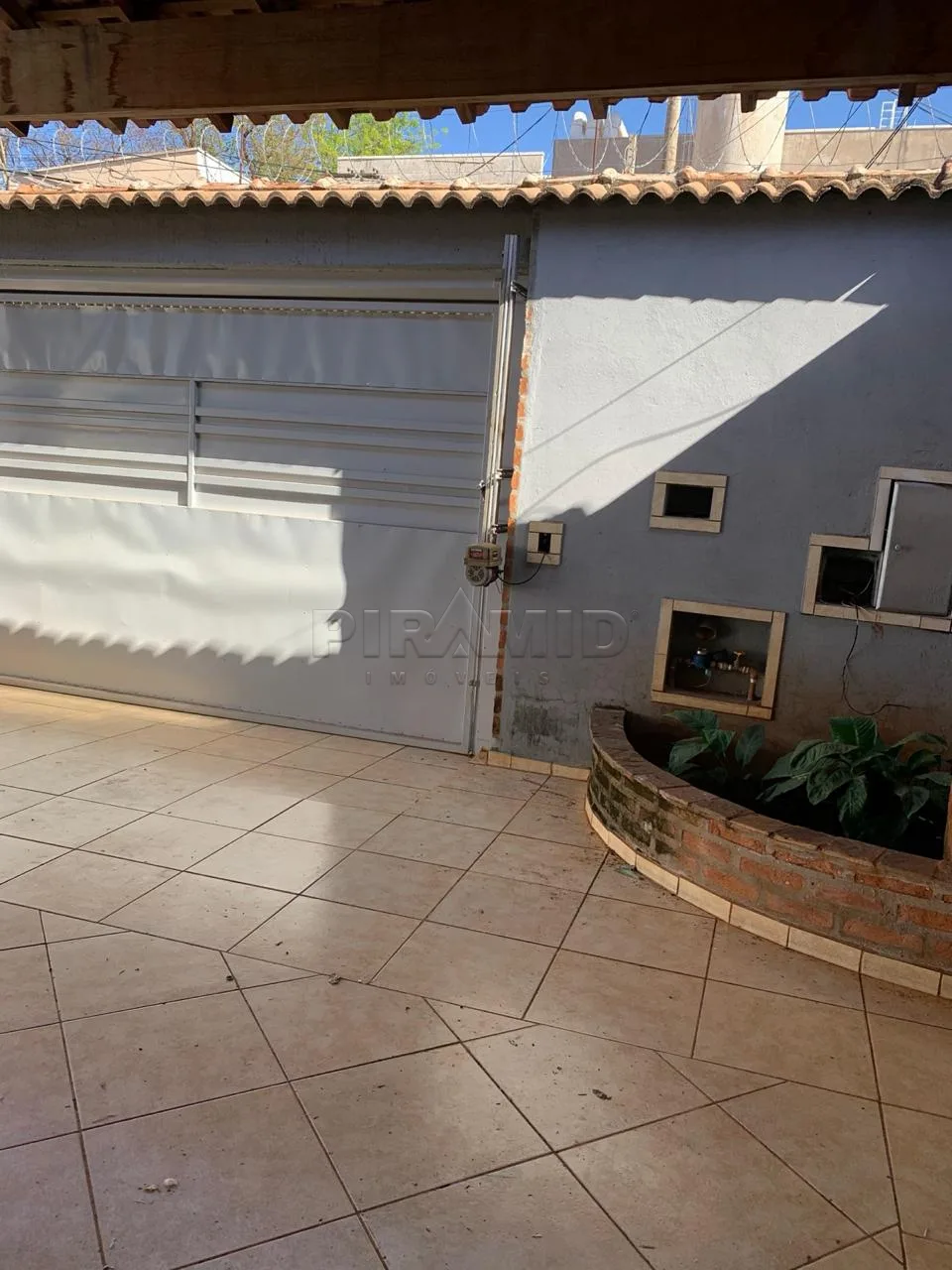 Comprar Casa / Padr&atilde;o em Ribeir&atilde;o Preto R$ 320.000,00 - Foto 3