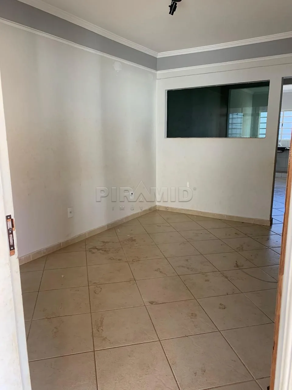 Comprar Casa / Padr&atilde;o em Ribeir&atilde;o Preto R$ 320.000,00 - Foto 4