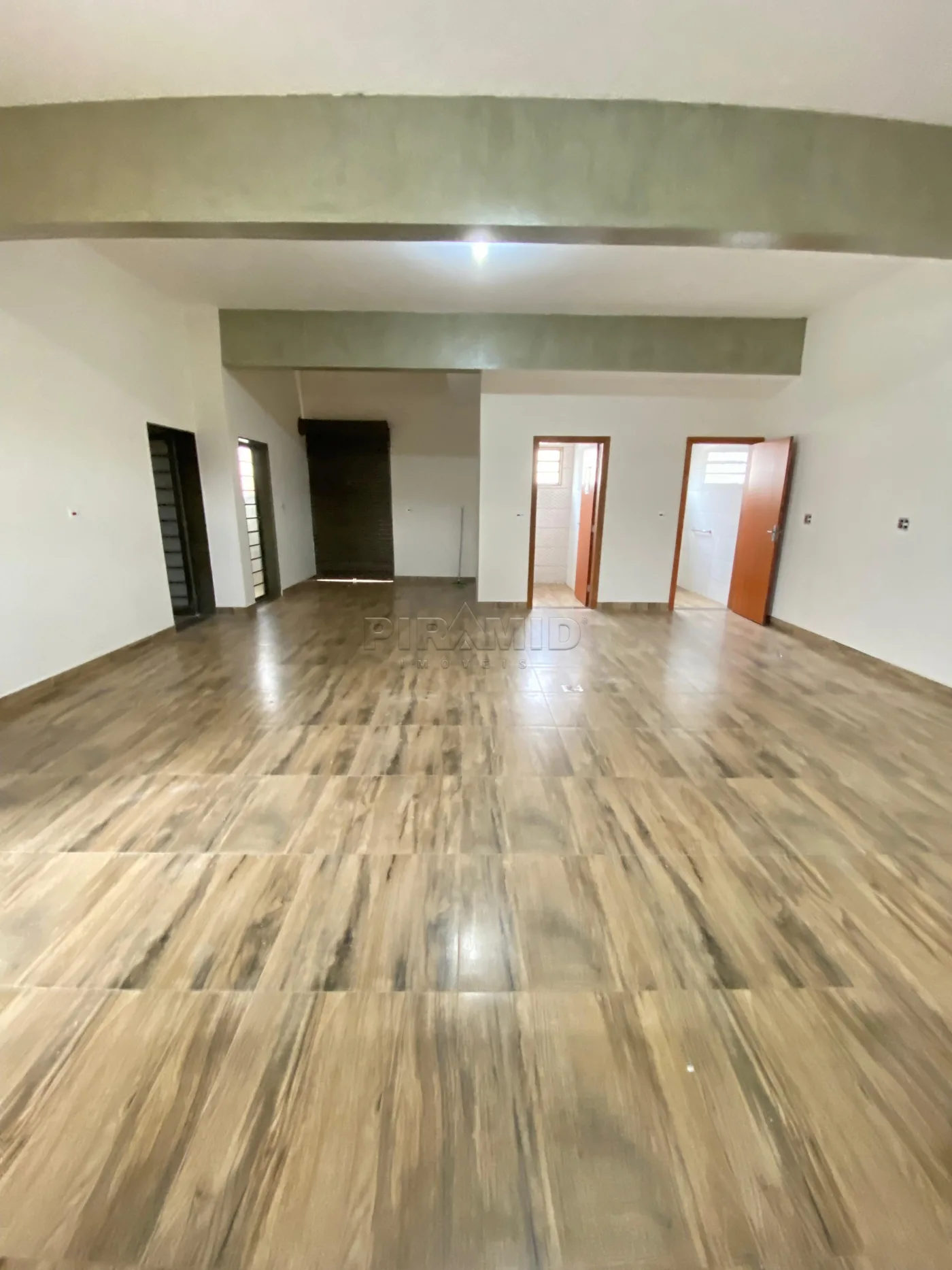Alugar Comercial / Sal&atilde;o em Ribeir&atilde;o Preto R$ 5.000,00 - Foto 1