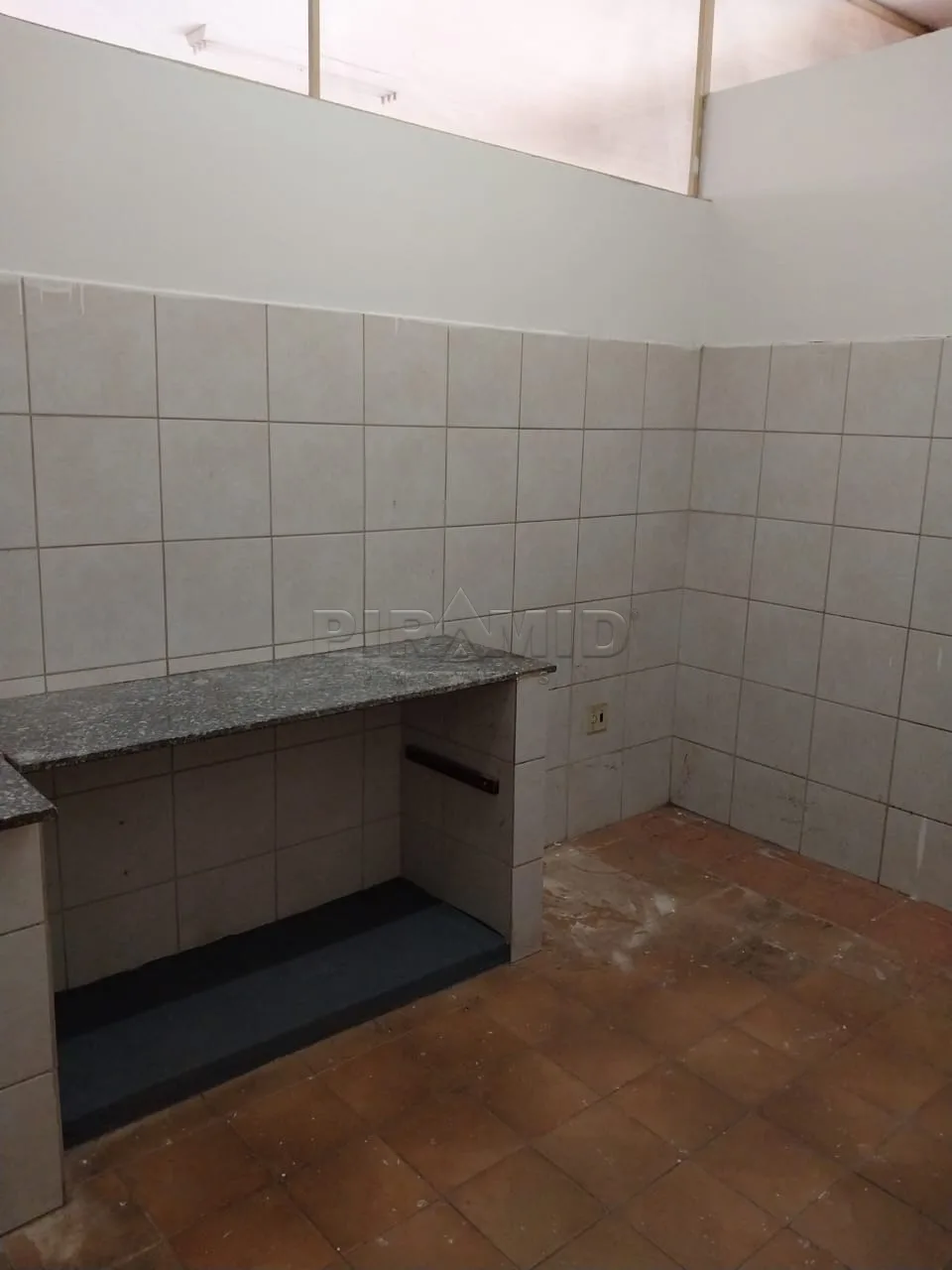 Alugar Comercial / Sal&atilde;o em Ribeir&atilde;o Preto R$ 2.000,00 - Foto 5