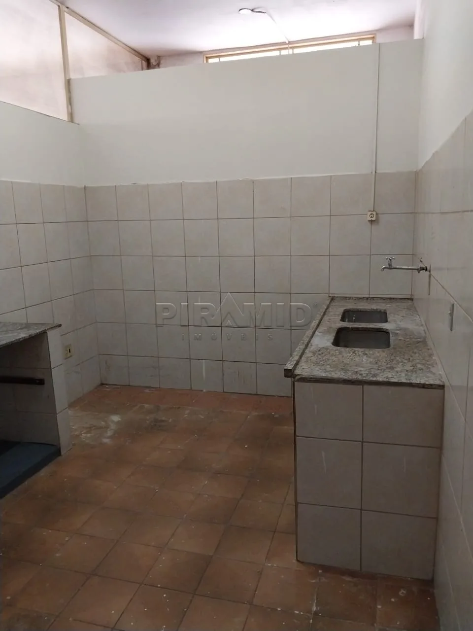 Alugar Comercial / Sal&atilde;o em Ribeir&atilde;o Preto R$ 2.000,00 - Foto 8