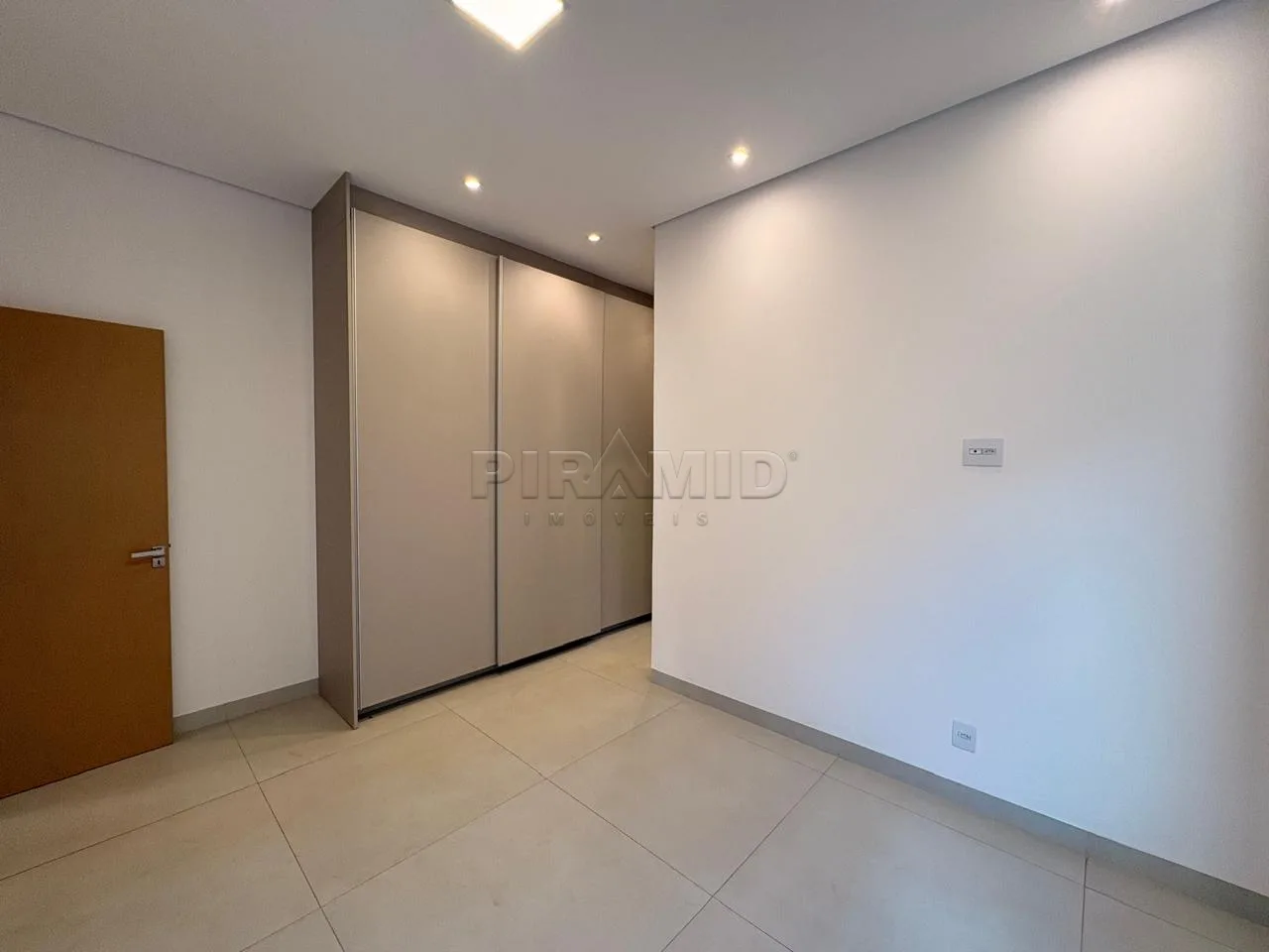 Alugar Casa / Condom&iacute;nio em Bonfim Paulista R$ 8.000,00 - Foto 21