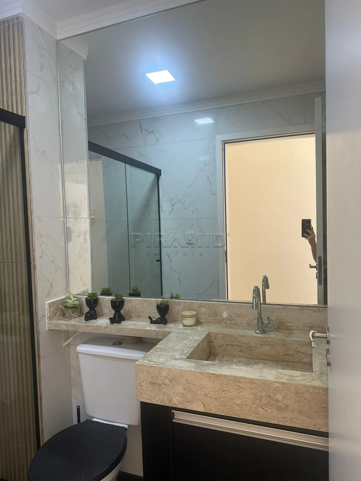 Comprar Apartamento / Padr&atilde;o em Ribeir&atilde;o Preto R$ 400.000,00 - Foto 11
