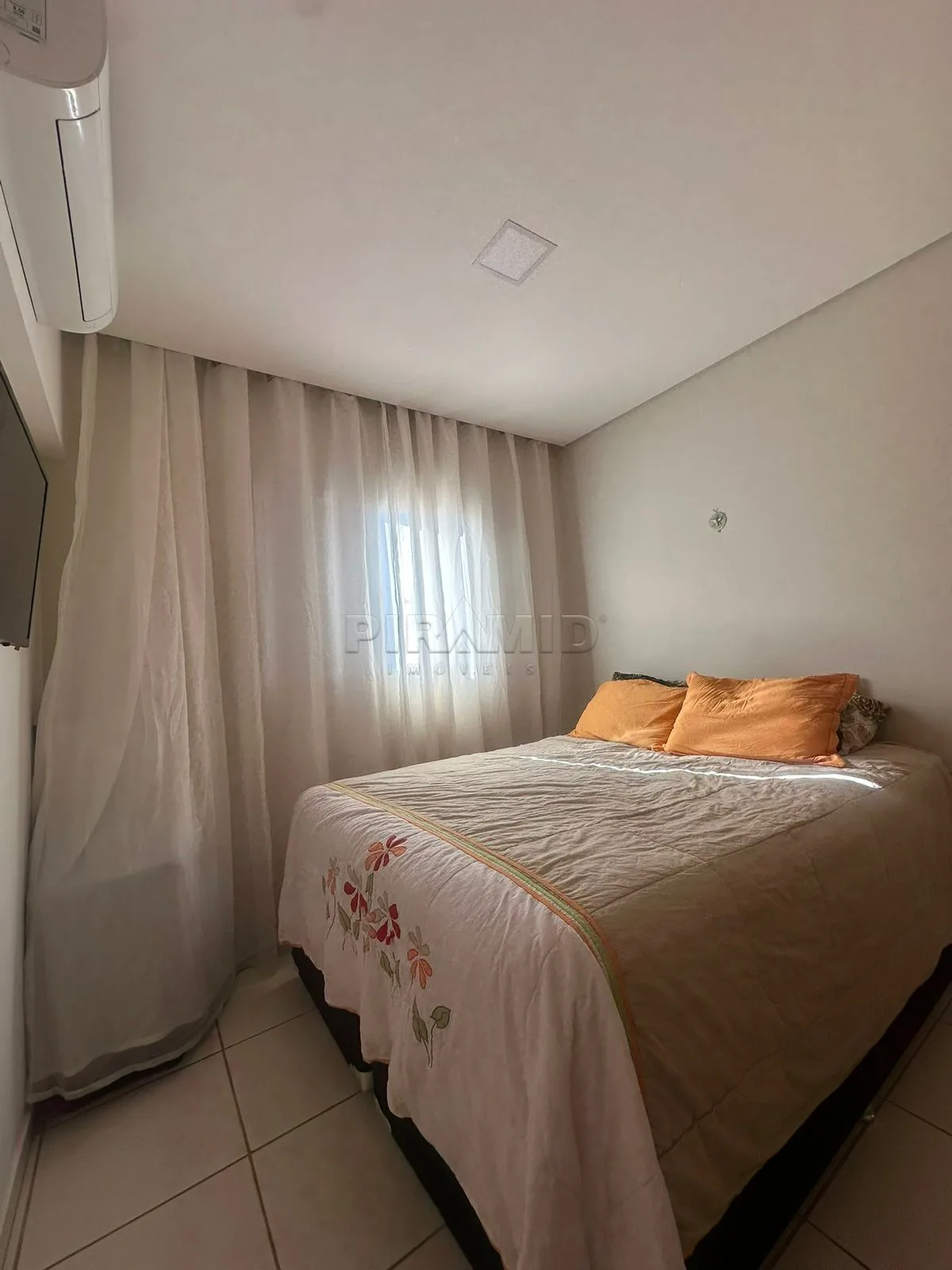 Comprar Apartamento / Padr&atilde;o em Ribeir&atilde;o Preto R$ 400.000,00 - Foto 14