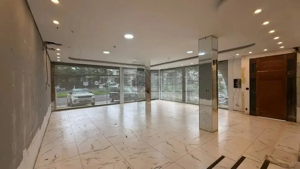 Alugar Comercial / Sal&atilde;o em Ribeir&atilde;o Preto R$ 20.000,00 - Foto 2