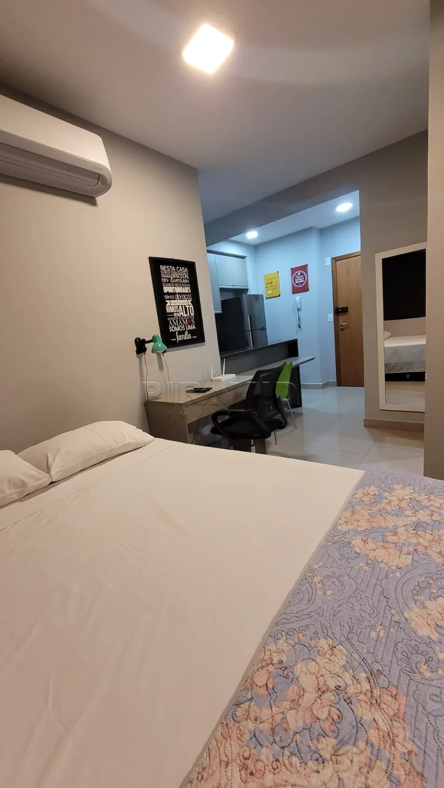 Alugar Apartamento / Kitchnet em Ribeir&atilde;o Preto R$ 2.200,00 - Foto 1