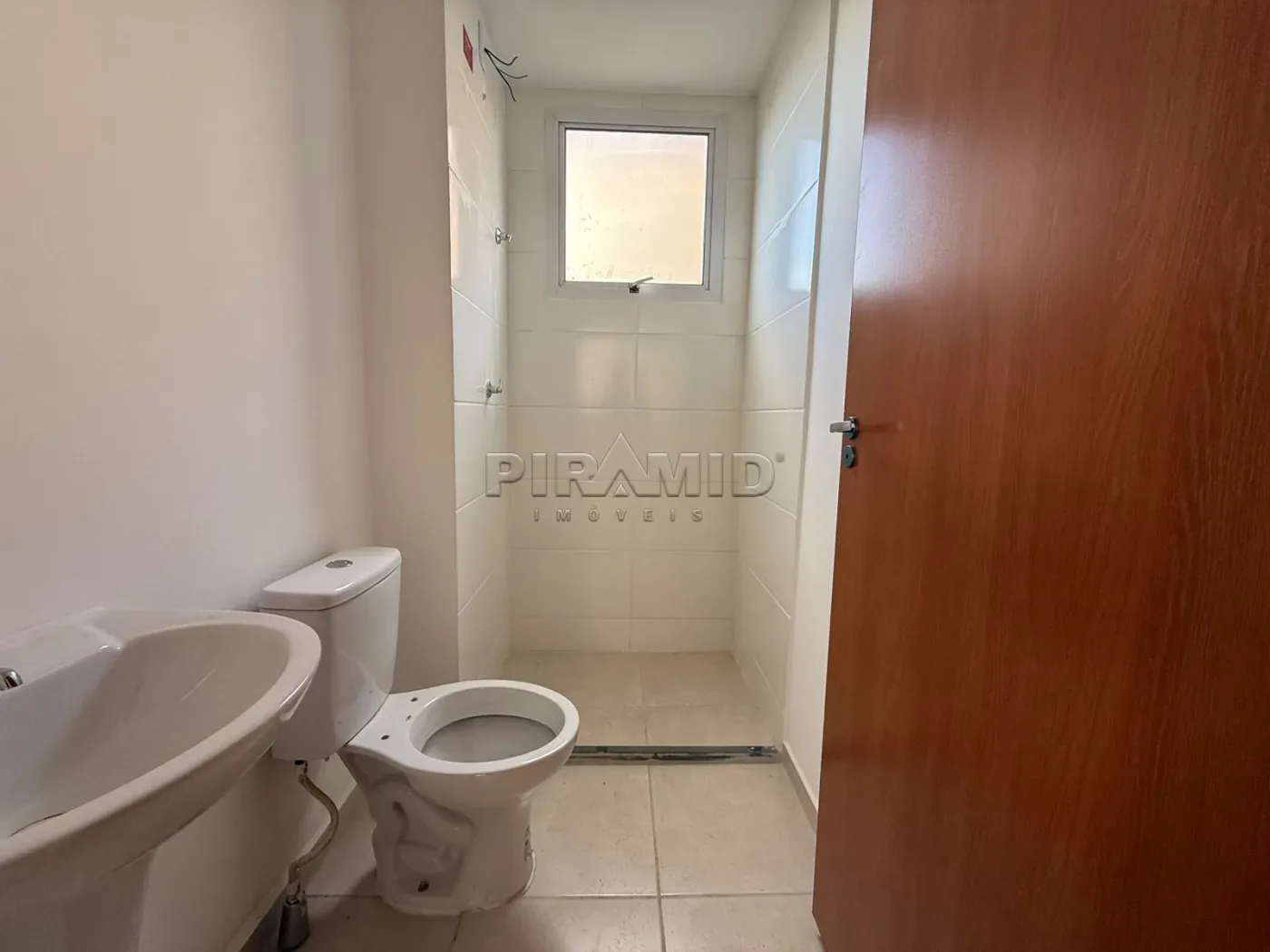 Alugar Apartamento / Padr&atilde;o em Ribeir&atilde;o Preto R$ 1.000,00 - Foto 4