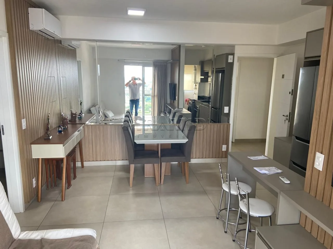 Alugar Apartamento / Padr&atilde;o em Ribeir&atilde;o Preto R$ 3.000,00 - Foto 2