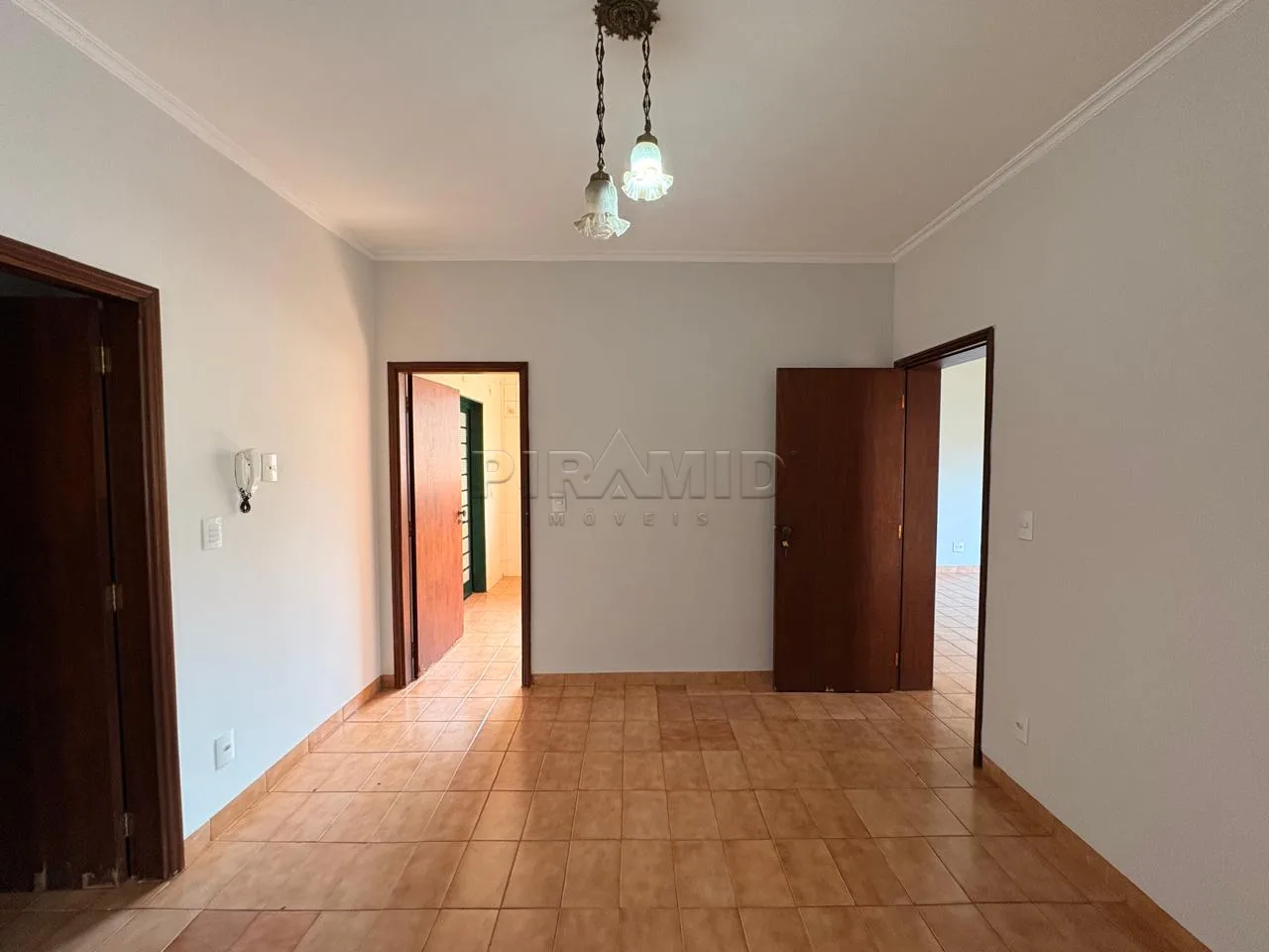 Alugar Casa / Padr&atilde;o em Ribeir&atilde;o Preto R$ 3.800,00 - Foto 9