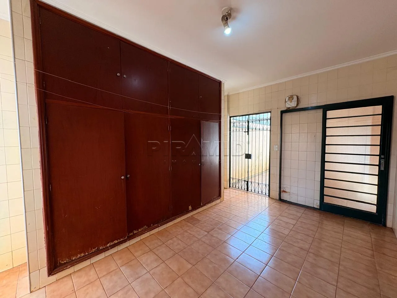 Alugar Casa / Padr&atilde;o em Ribeir&atilde;o Preto R$ 3.800,00 - Foto 14