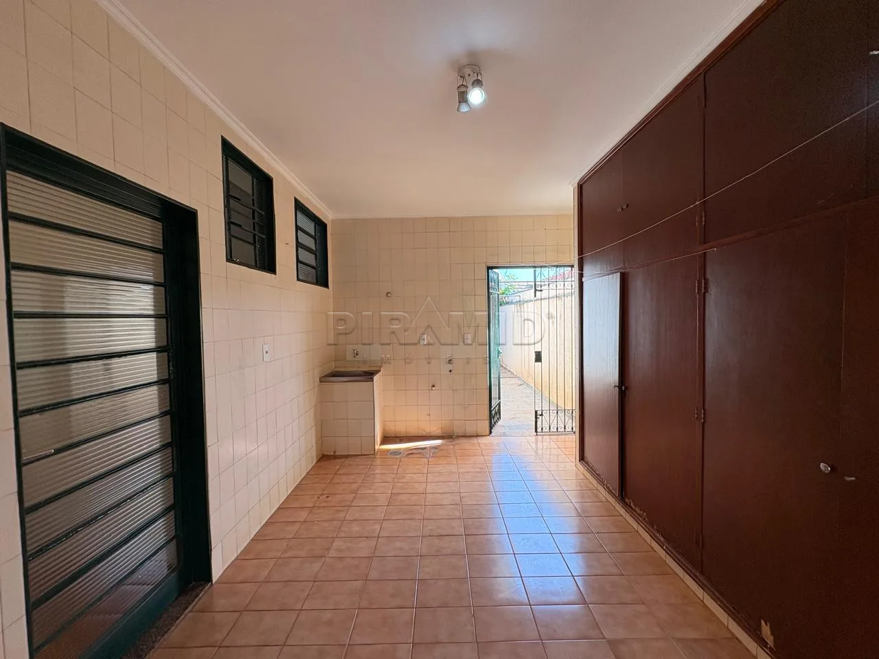 Alugar Casa / Padr&atilde;o em Ribeir&atilde;o Preto R$ 3.800,00 - Foto 15