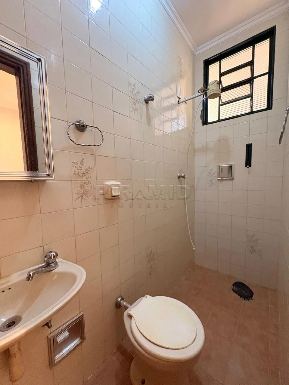 Alugar Casa / Padr&atilde;o em Ribeir&atilde;o Preto R$ 3.800,00 - Foto 37