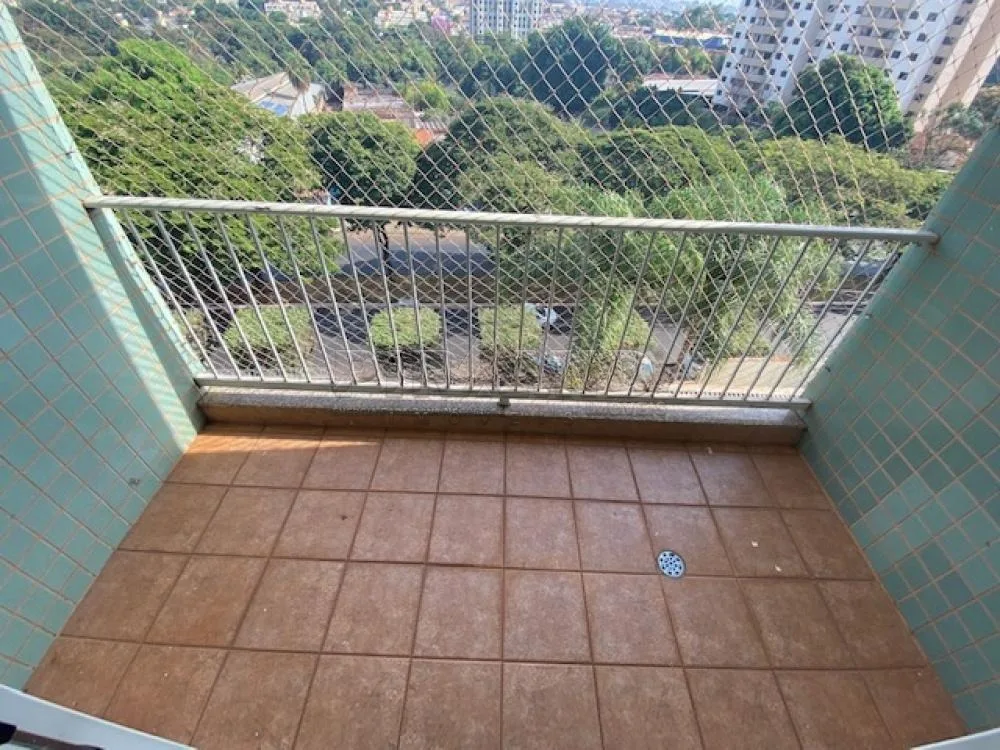 Alugar Apartamento / Padr&atilde;o em Ribeir&atilde;o Preto R$ 2.320,00 - Foto 4