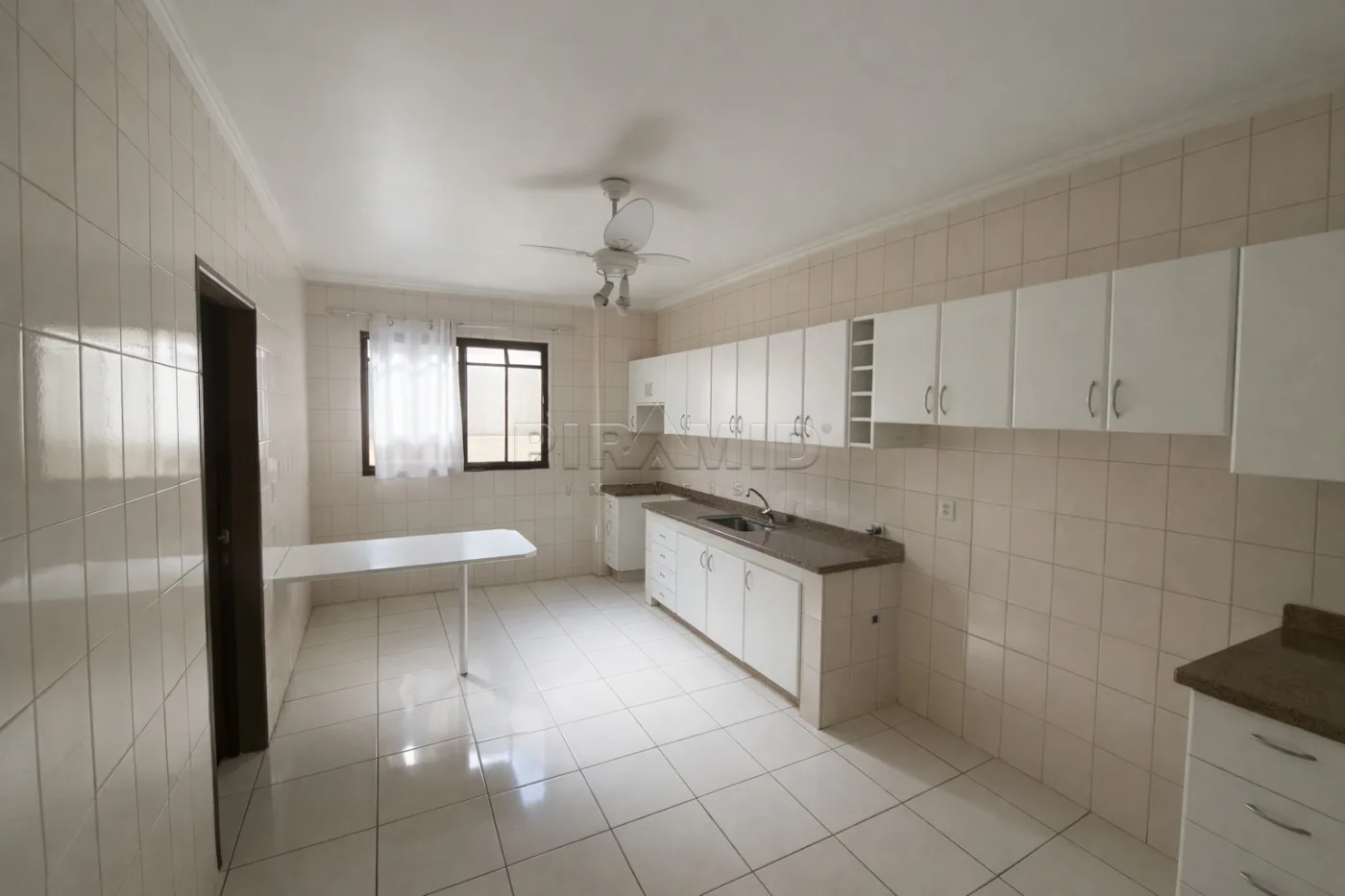 Alugar Apartamento / Padr&atilde;o em Ribeir&atilde;o Preto R$ 2.320,00 - Foto 12