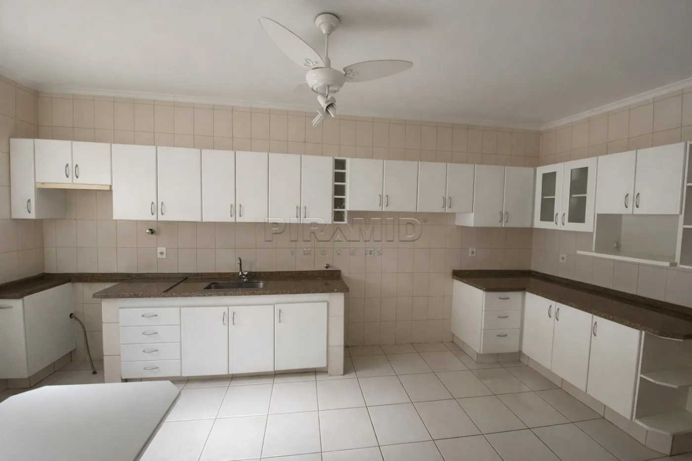 Alugar Apartamento / Padr&atilde;o em Ribeir&atilde;o Preto R$ 2.320,00 - Foto 13