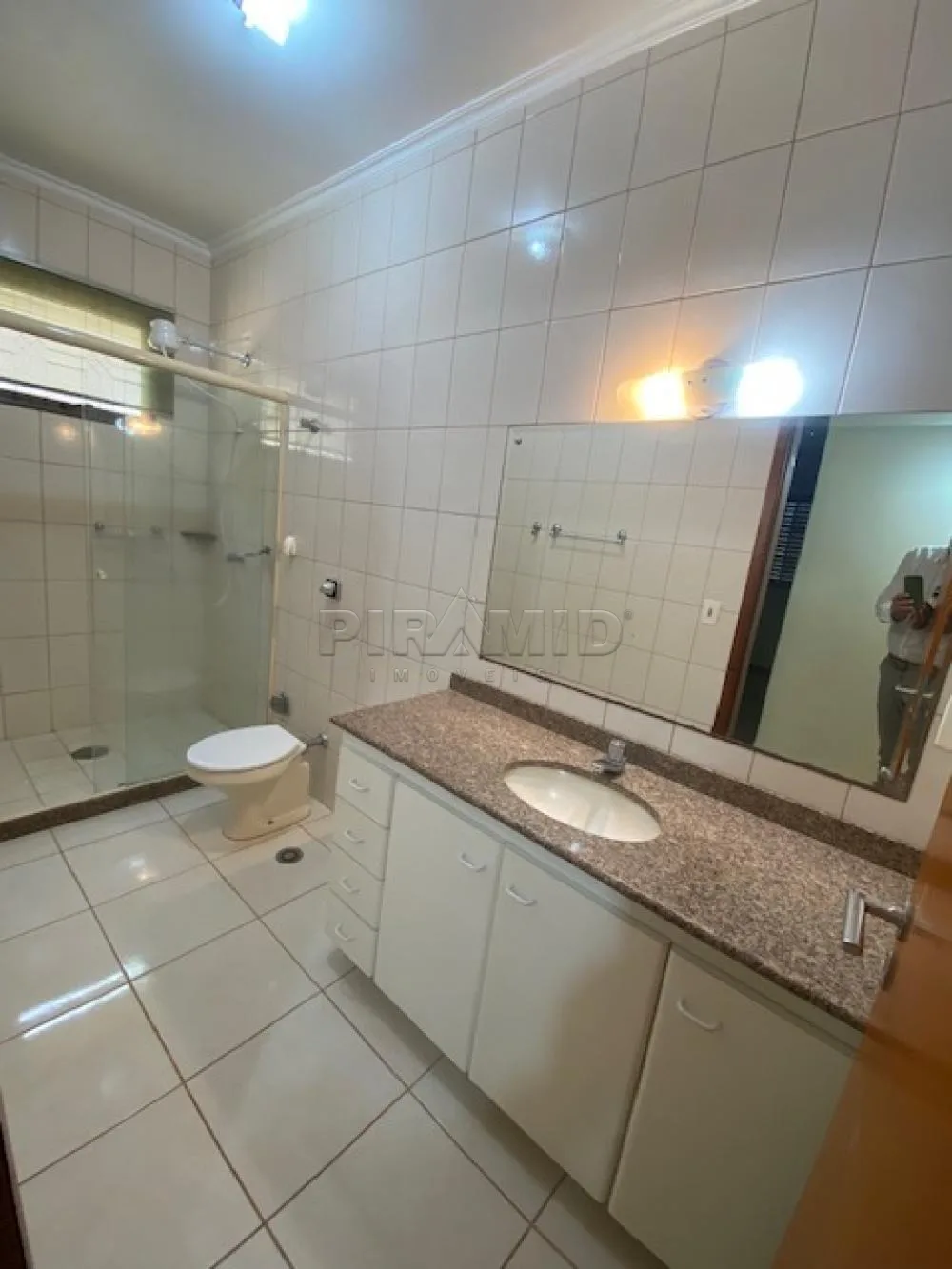 Alugar Apartamento / Padr&atilde;o em Ribeir&atilde;o Preto R$ 2.320,00 - Foto 5