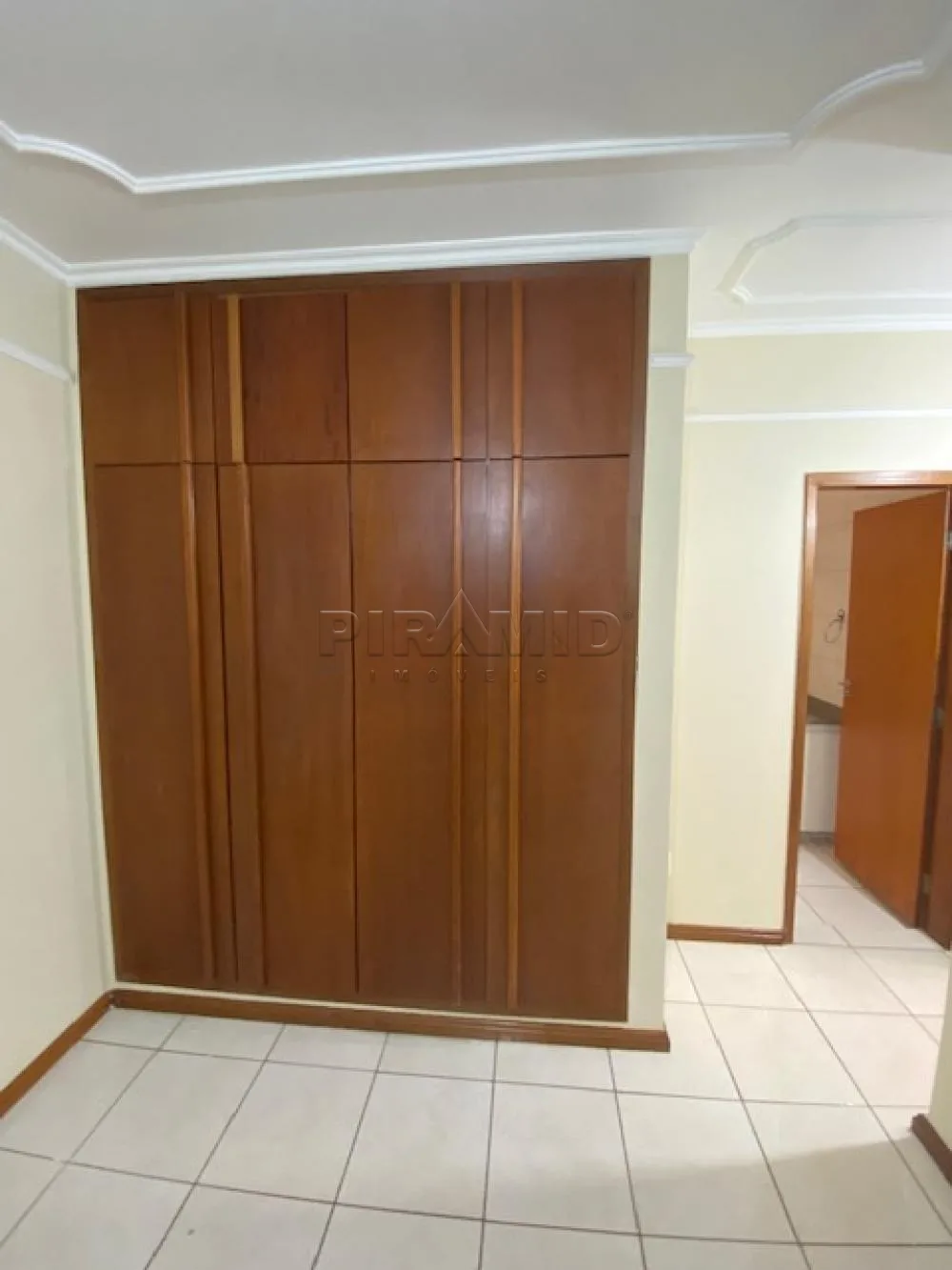 Alugar Apartamento / Padr&atilde;o em Ribeir&atilde;o Preto R$ 2.320,00 - Foto 7