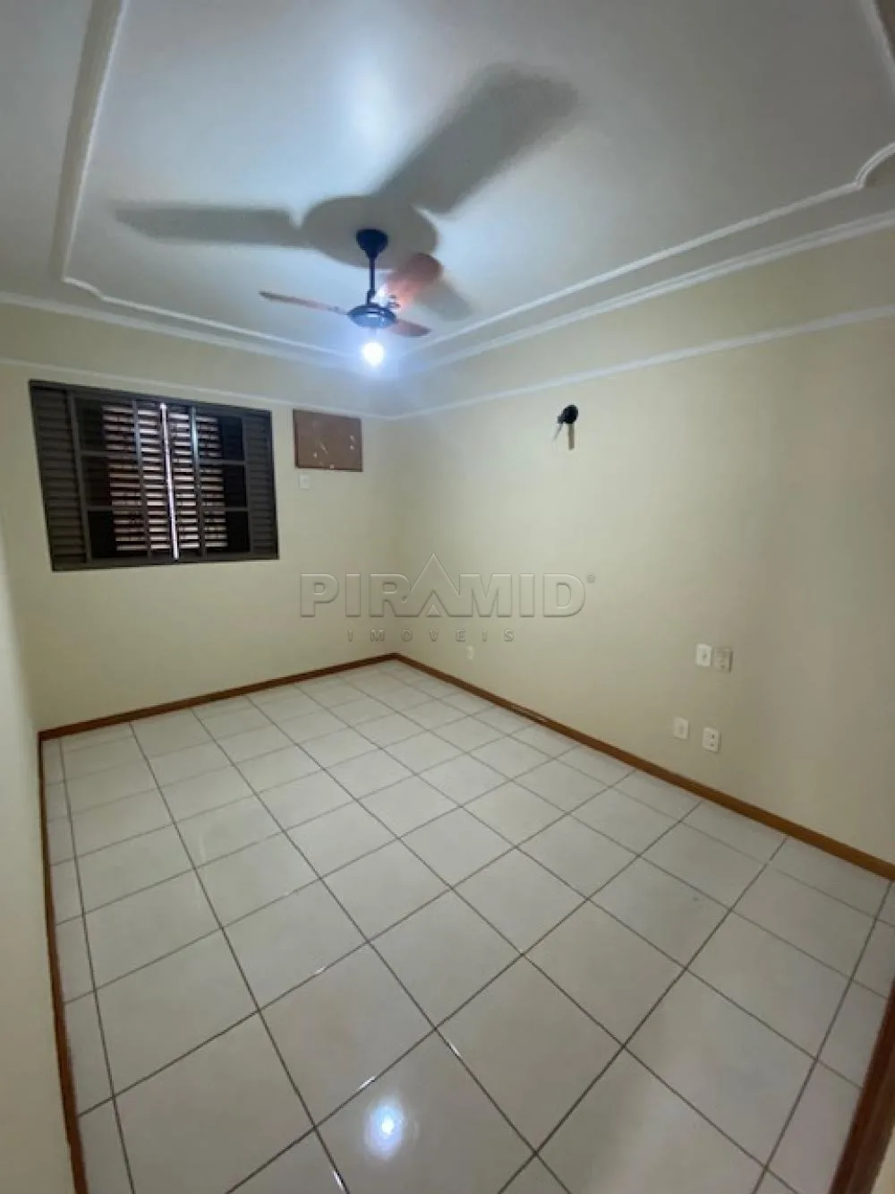 Alugar Apartamento / Padr&atilde;o em Ribeir&atilde;o Preto R$ 2.320,00 - Foto 10