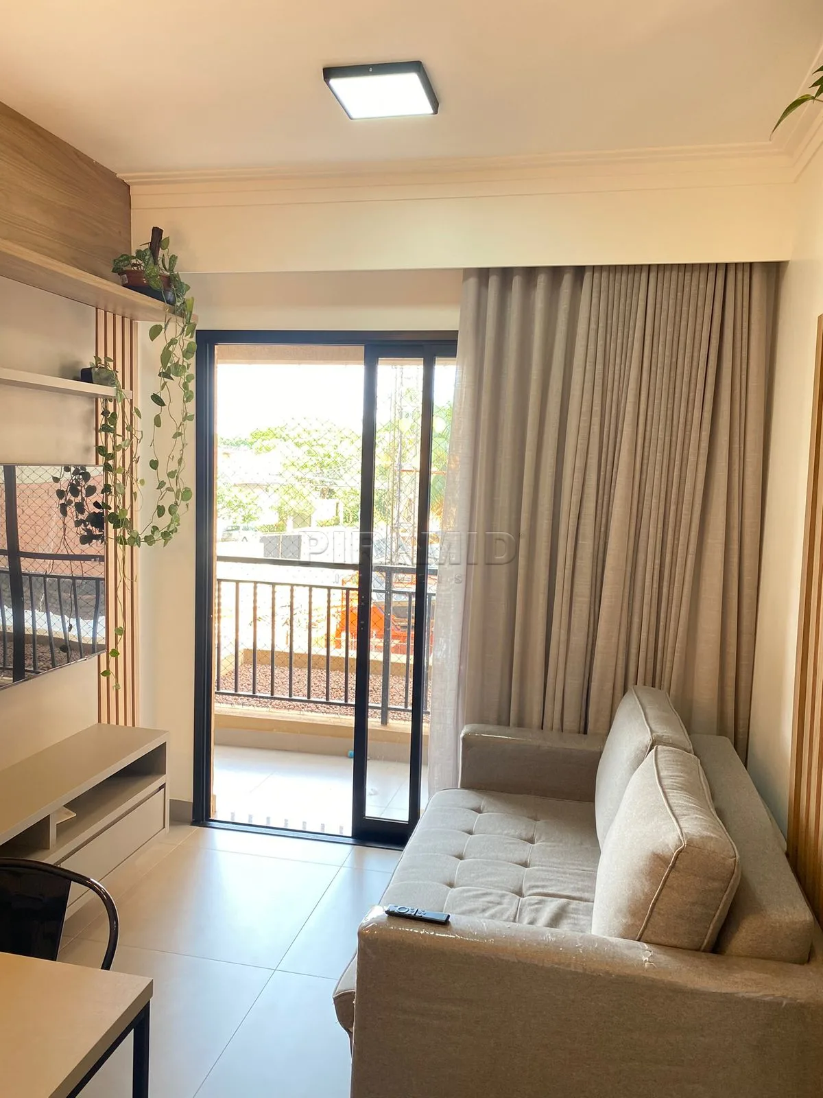 Comprar Apartamento / Padr&atilde;o em Ribeir&atilde;o Preto R$ 450.000,00 - Foto 4