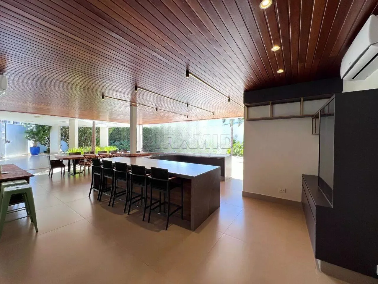 Alugar Casa / Padr&atilde;o em Ribeir&atilde;o Preto R$ 22.000,00 - Foto 10