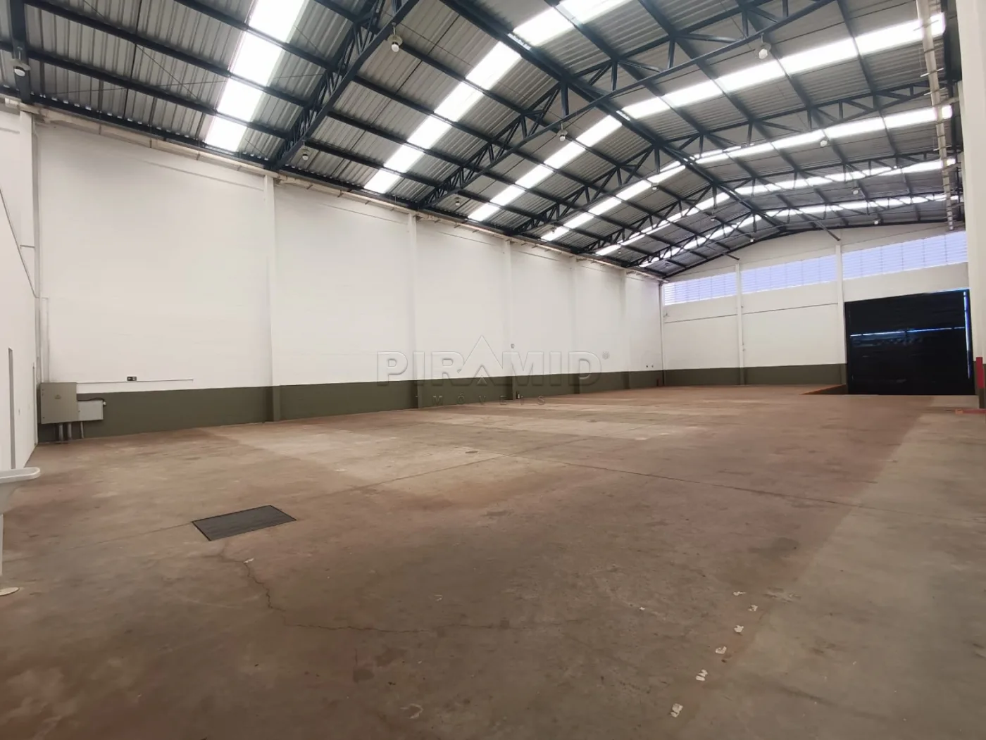 Alugar Comercial / Galp&atilde;o  Barrac&atilde;o em Ribeir&atilde;o Preto R$ 20.000,00 - Foto 1