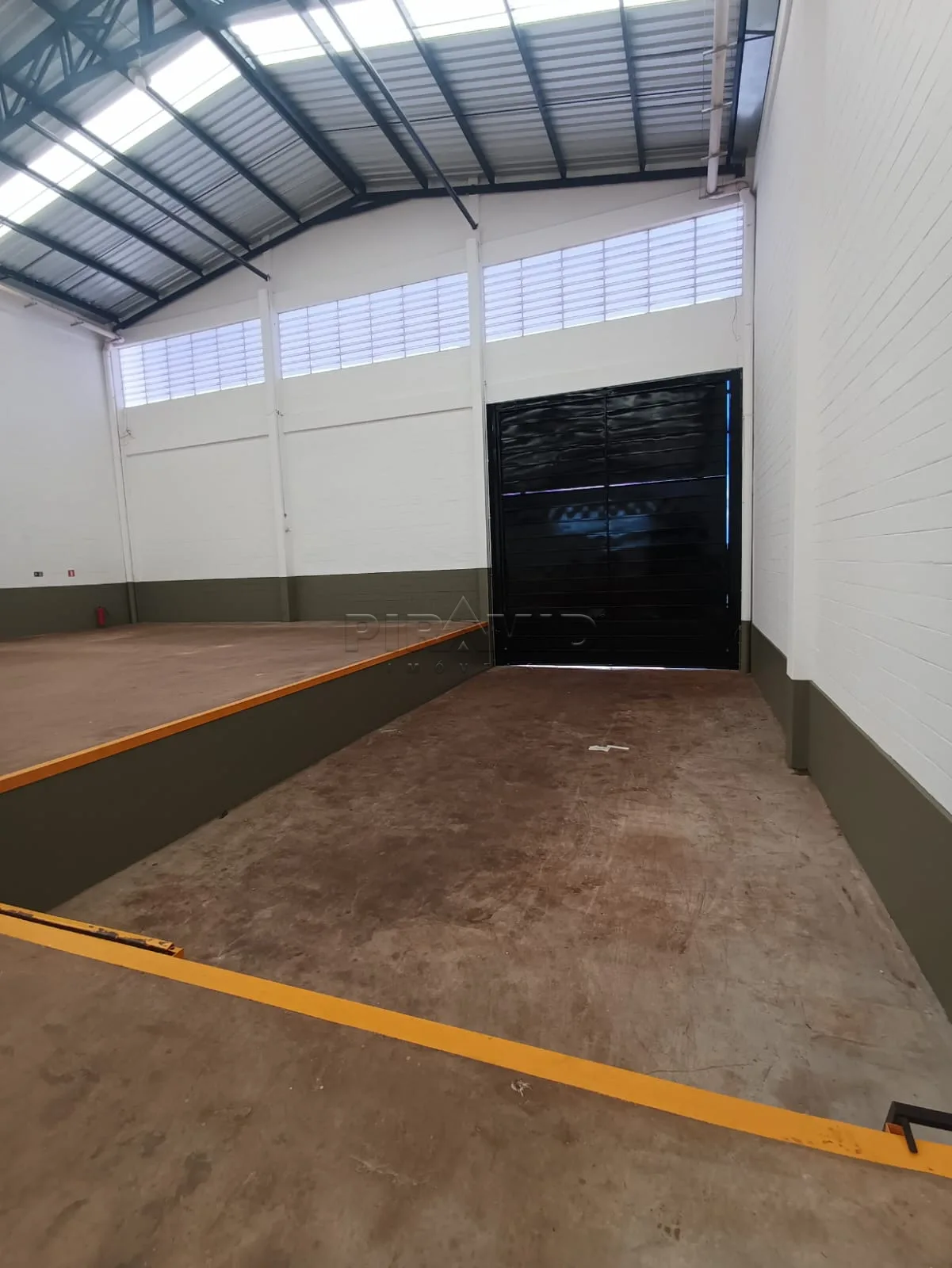Alugar Comercial / Galp&atilde;o  Barrac&atilde;o em Ribeir&atilde;o Preto R$ 20.000,00 - Foto 6