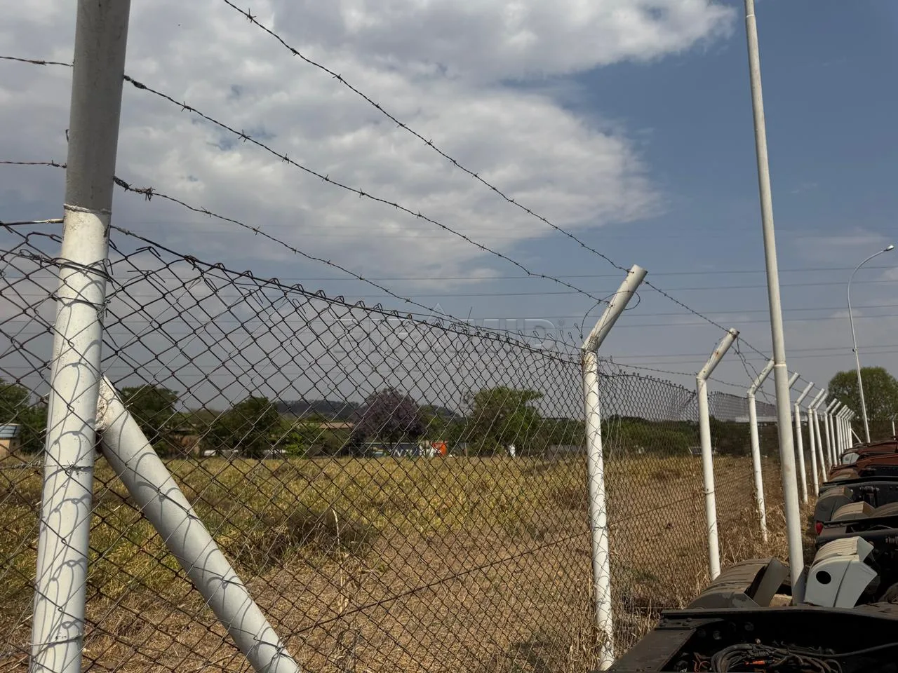 Alugar Comercial / Galp&atilde;o  Barrac&atilde;o em Ribeir&atilde;o Preto R$ 30.000,00 - Foto 5