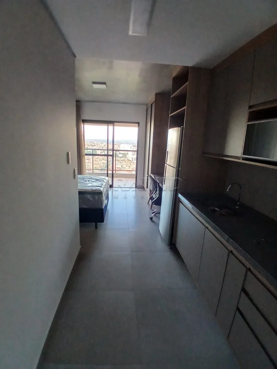 Alugar Apartamento / Padr&atilde;o em Ribeir&atilde;o Preto R$ 2.800,00 - Foto 1