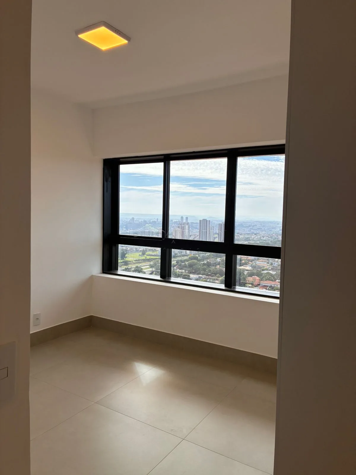 Alugar Apartamento / Padr&atilde;o em Ribeir&atilde;o Preto R$ 6.000,00 - Foto 9