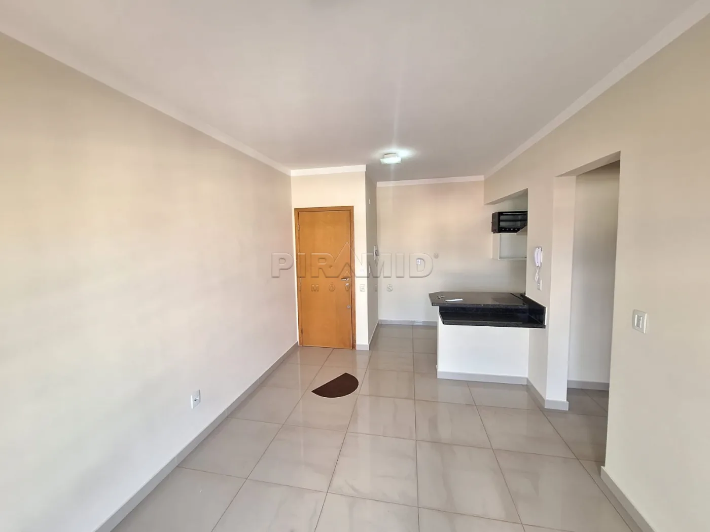 Alugar Apartamento / Padr&atilde;o em Ribeir&atilde;o Preto R$ 1.500,00 - Foto 2