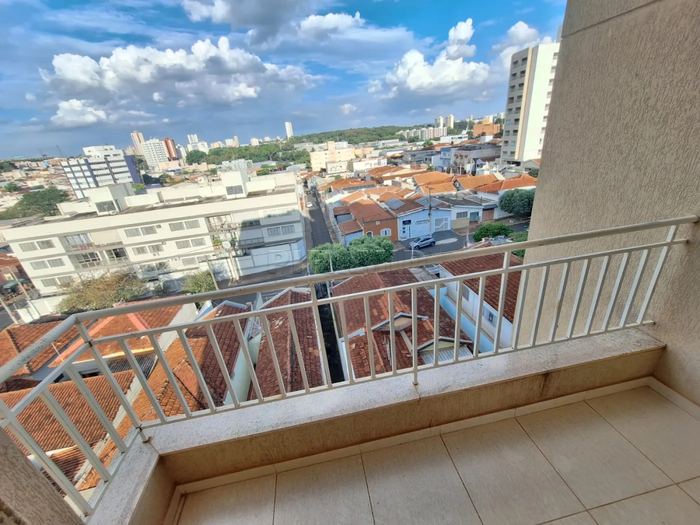 Alugar Apartamento / Padr&atilde;o em Ribeir&atilde;o Preto R$ 1.500,00 - Foto 3