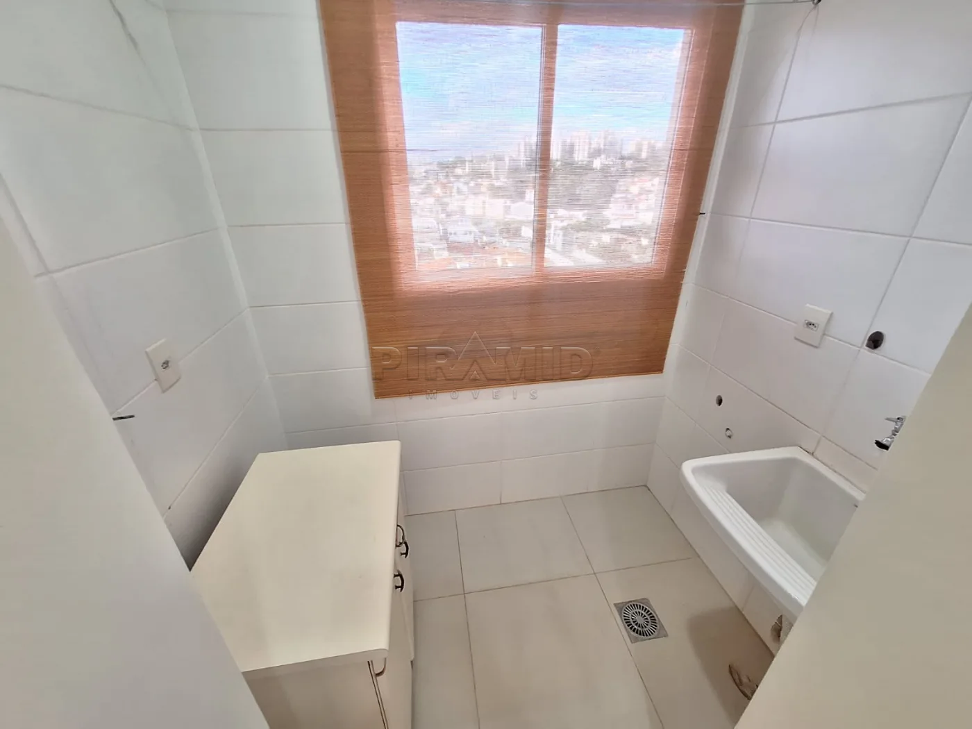Alugar Apartamento / Padr&atilde;o em Ribeir&atilde;o Preto R$ 1.500,00 - Foto 11