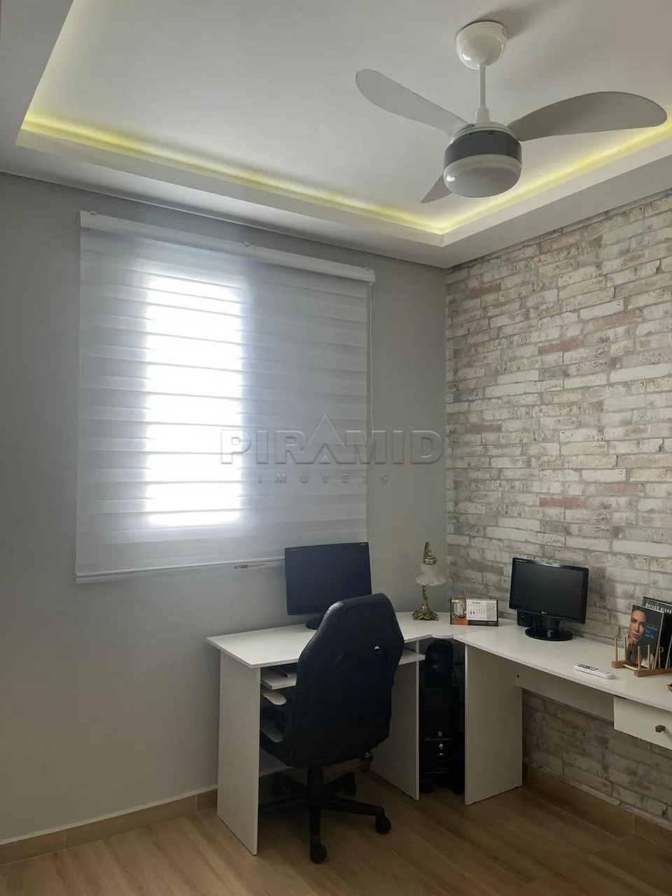 Alugar Apartamento / Padr&atilde;o em Ribeir&atilde;o Preto R$ 1.100,00 - Foto 3
