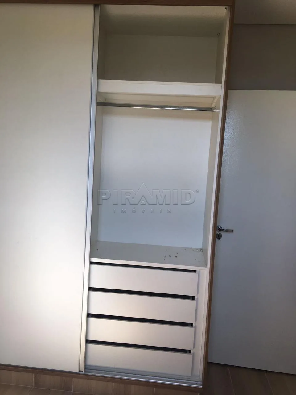 Alugar Apartamento / Padr&atilde;o em Ribeir&atilde;o Preto R$ 1.100,00 - Foto 7