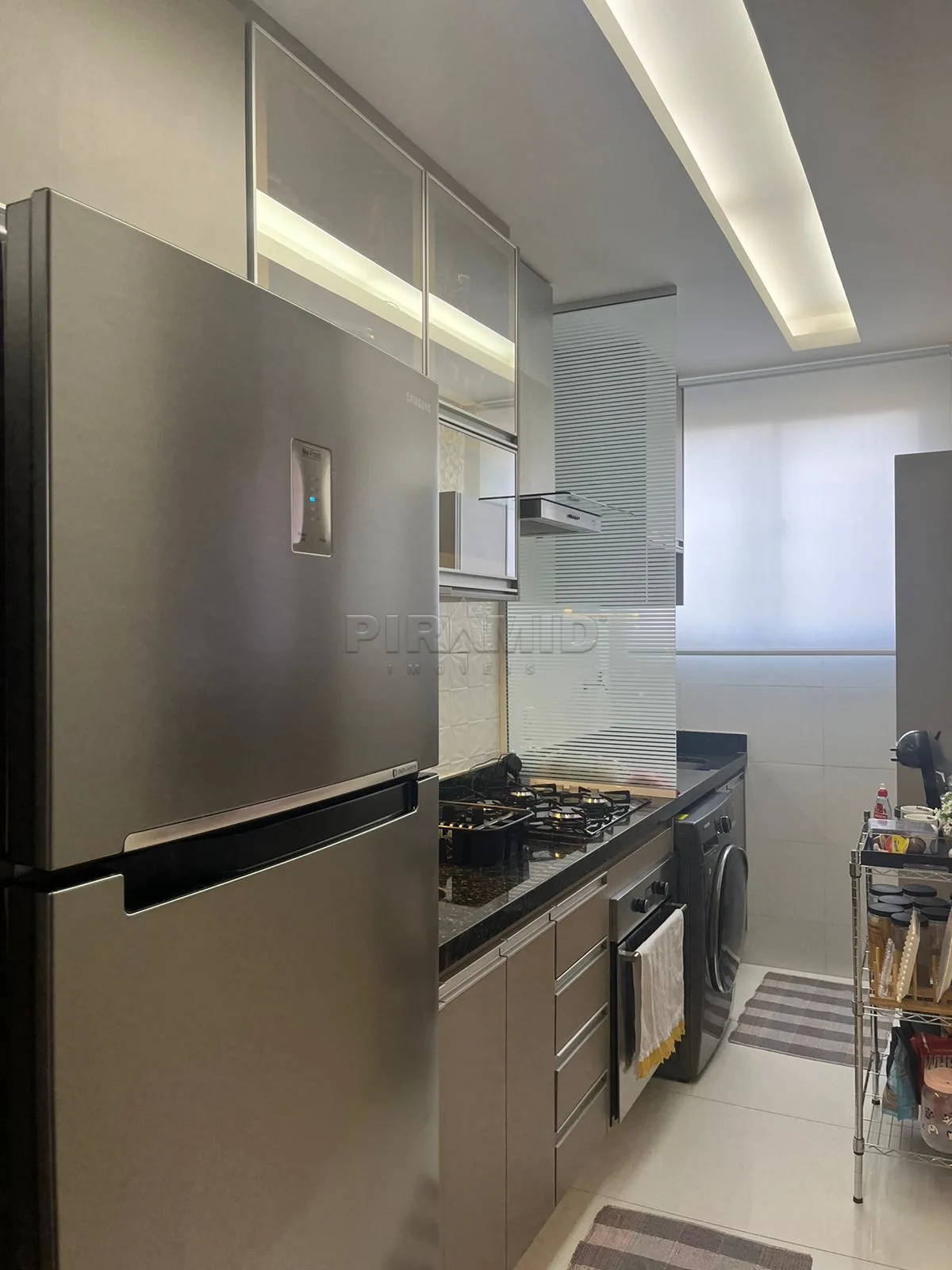 Alugar Apartamento / Padr&atilde;o em Ribeir&atilde;o Preto R$ 1.100,00 - Foto 13
