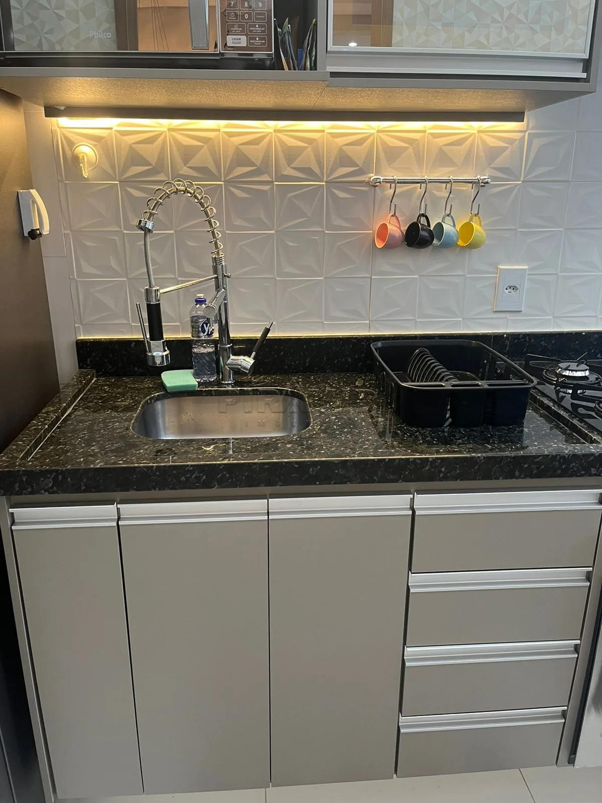Alugar Apartamento / Padr&atilde;o em Ribeir&atilde;o Preto R$ 1.100,00 - Foto 16