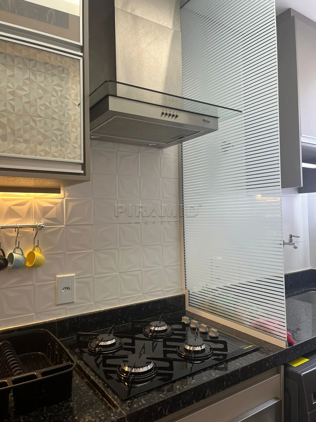 Alugar Apartamento / Padr&atilde;o em Ribeir&atilde;o Preto R$ 1.100,00 - Foto 17