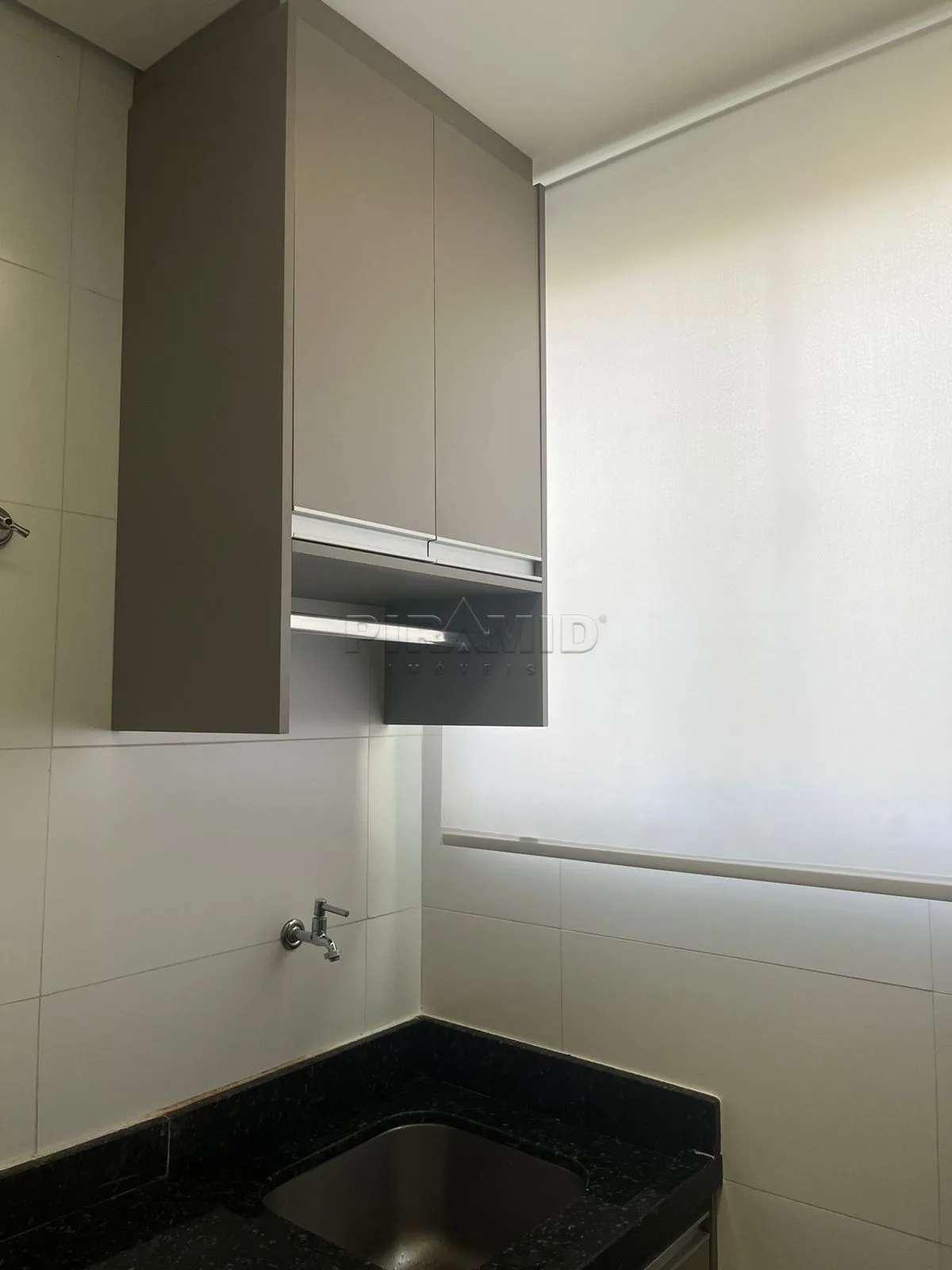 Alugar Apartamento / Padr&atilde;o em Ribeir&atilde;o Preto R$ 1.100,00 - Foto 20