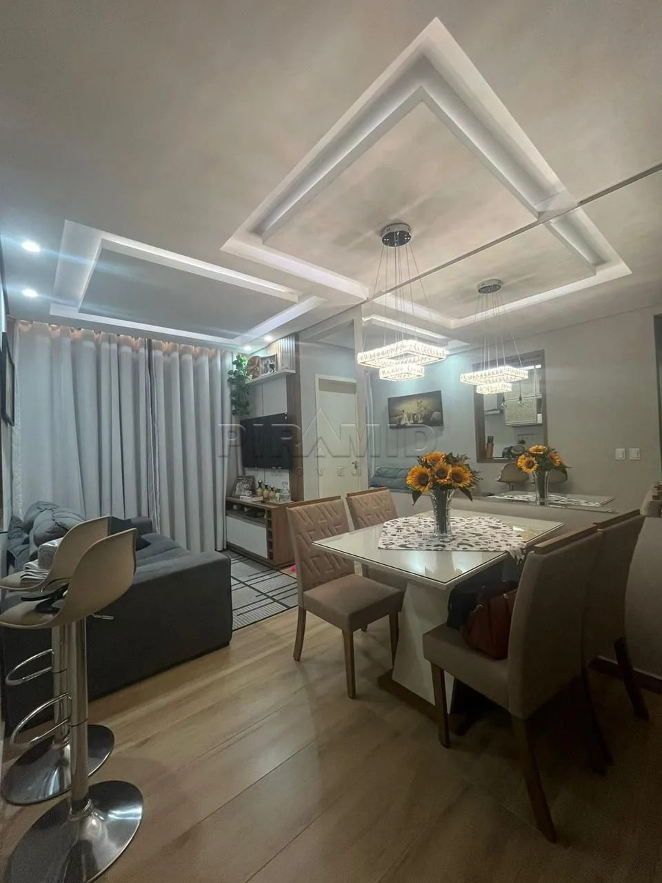 Alugar Apartamento / Padr&atilde;o em Ribeir&atilde;o Preto R$ 1.100,00 - Foto 1
