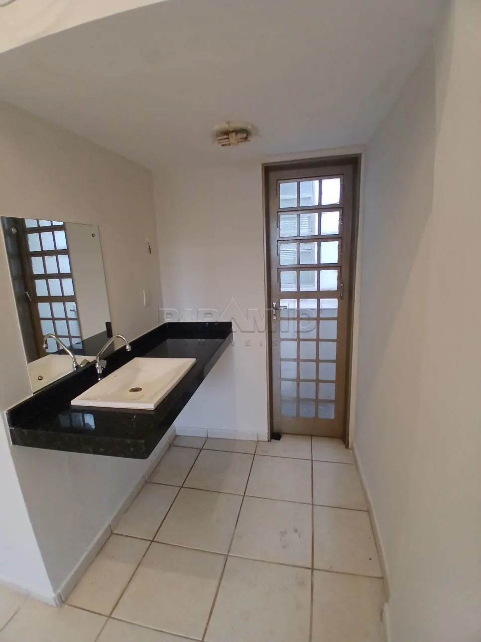 Alugar Comercial / Sala em Ribeir&atilde;o Preto R$ 900,00 - Foto 2