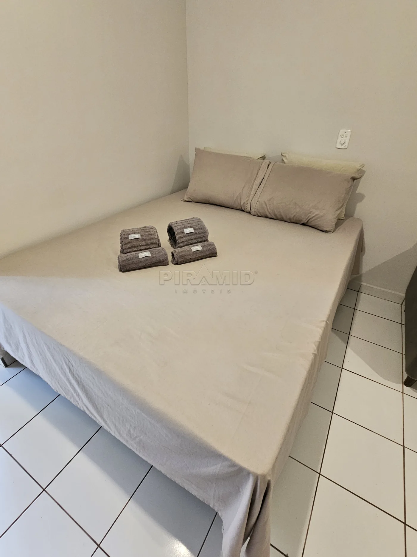 Alugar Apartamento / Kitchnet em Ribeir&atilde;o Preto R$ 1.900,00 - Foto 7