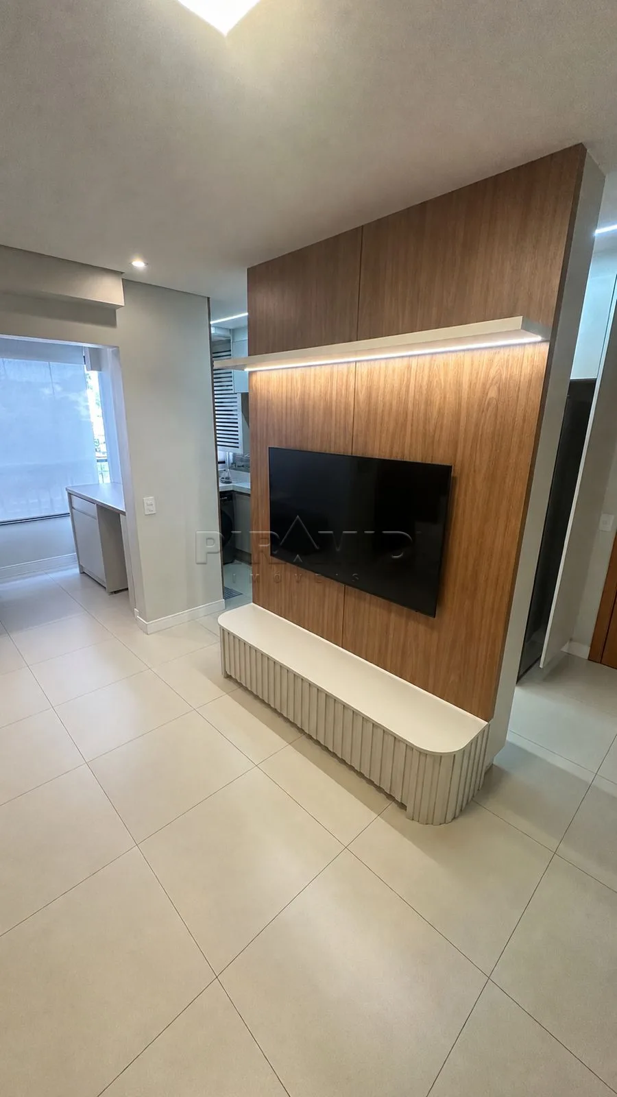 Comprar Apartamento / Padr&atilde;o em Ribeir&atilde;o Preto R$ 450.000,00 - Foto 1