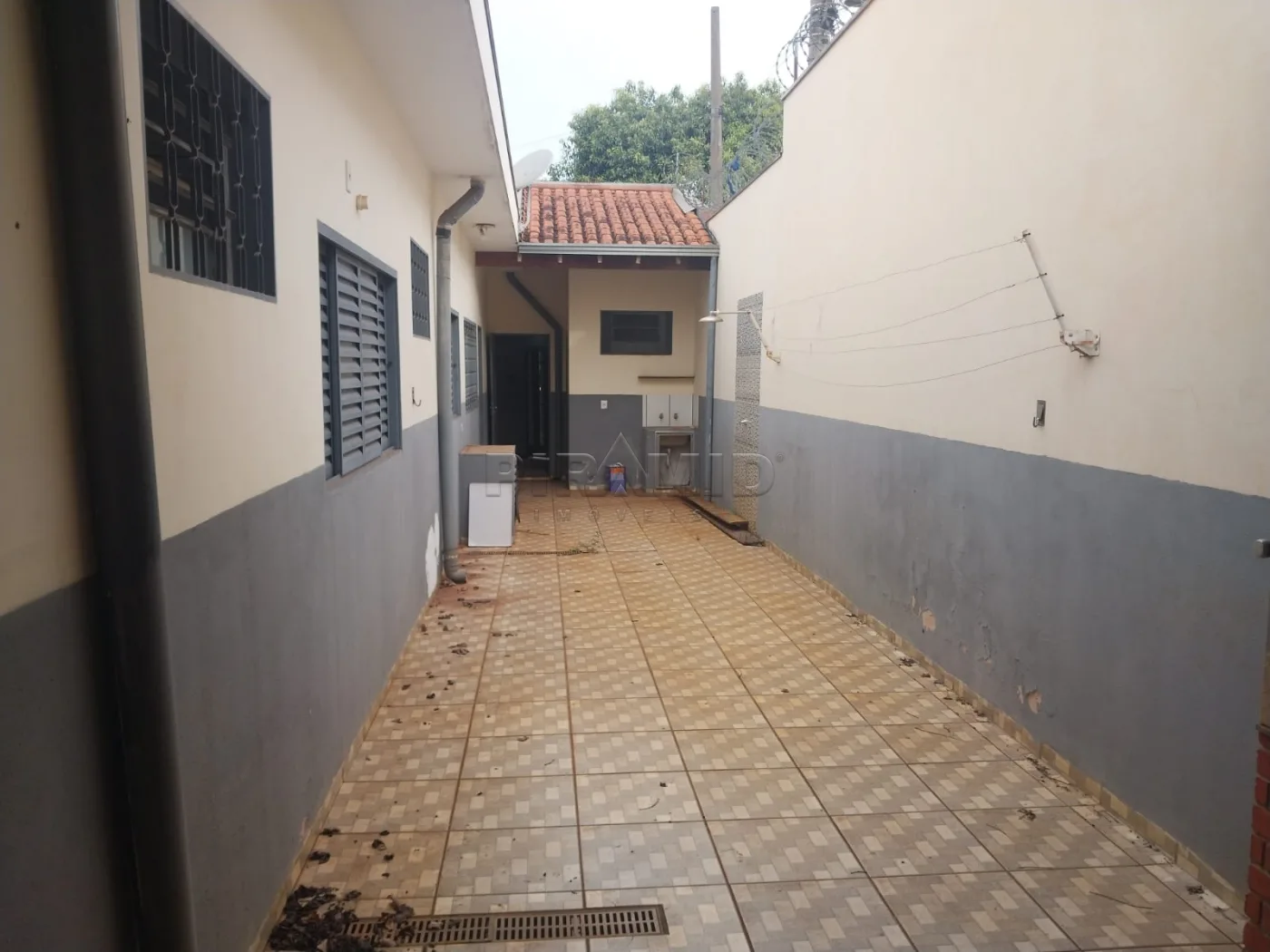 Alugar Casa / Padr&atilde;o em Ribeir&atilde;o Preto R$ 2.000,00 - Foto 9