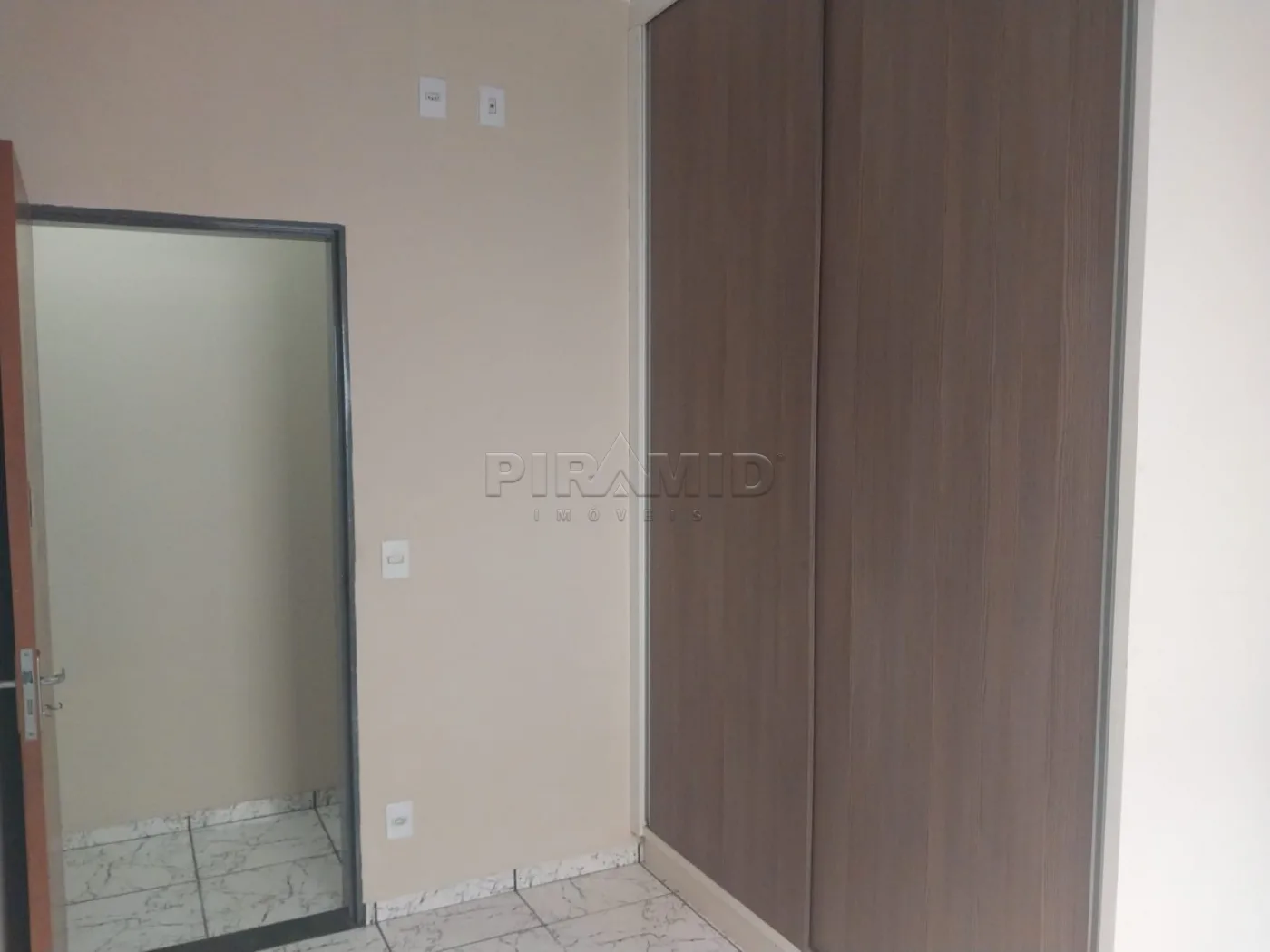 Alugar Casa / Padr&atilde;o em Ribeir&atilde;o Preto R$ 2.000,00 - Foto 16