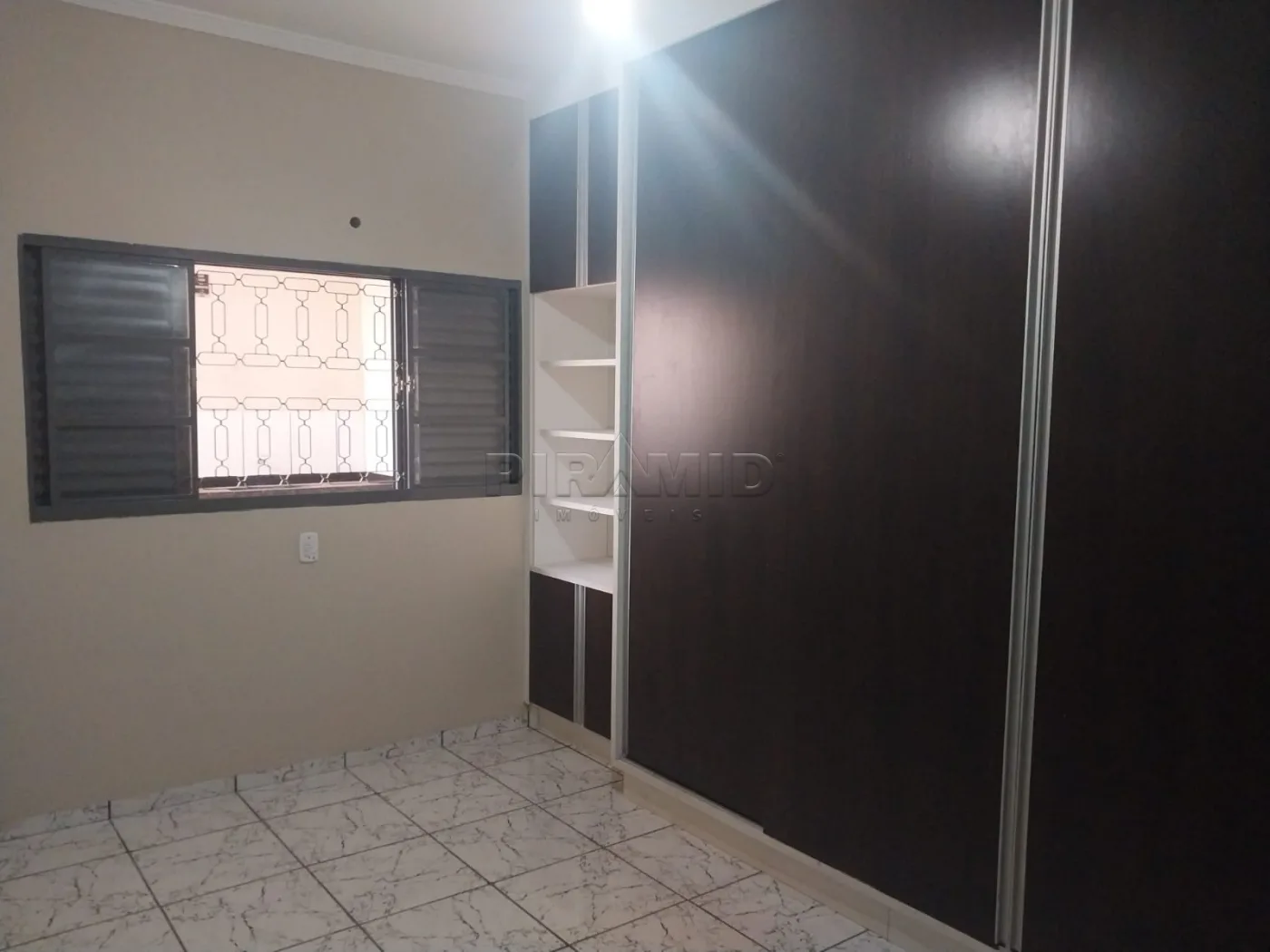 Alugar Casa / Padr&atilde;o em Ribeir&atilde;o Preto R$ 2.000,00 - Foto 12